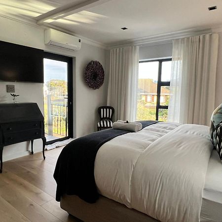 The Whale'S Tale Guesthouse 허머너스 외부 사진